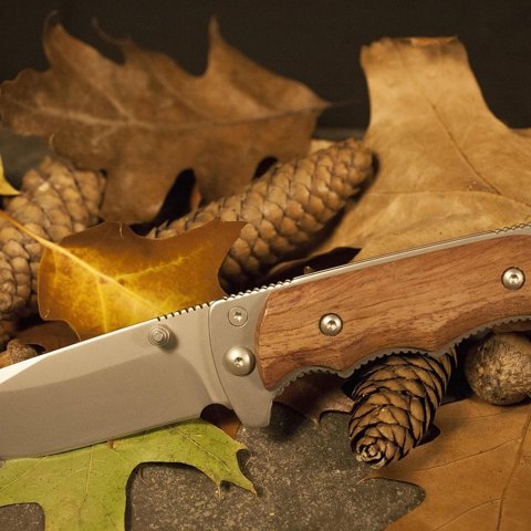 Wood handle pocket knife